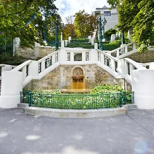 Strudlhof Hotel