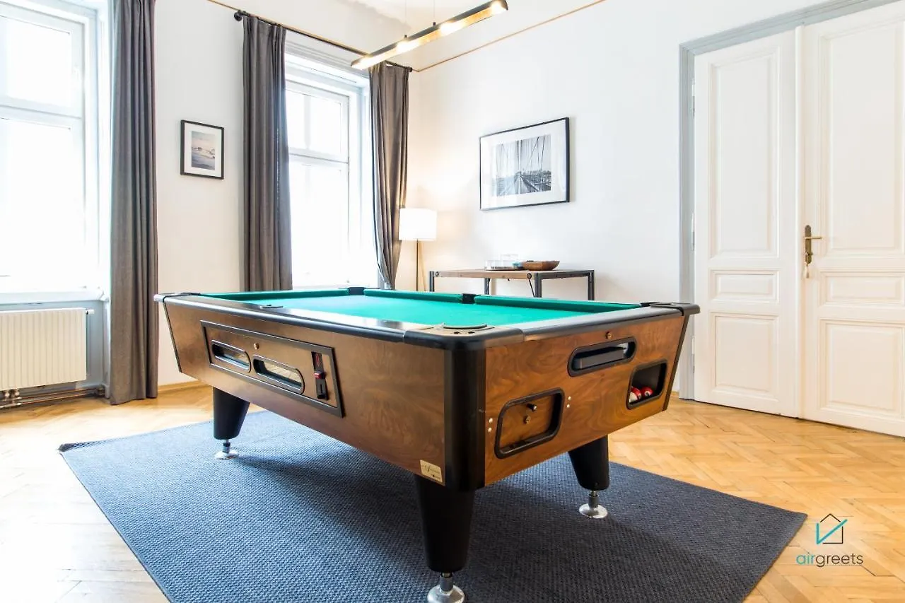 Spacious And Extraordinary Vienna Apartment