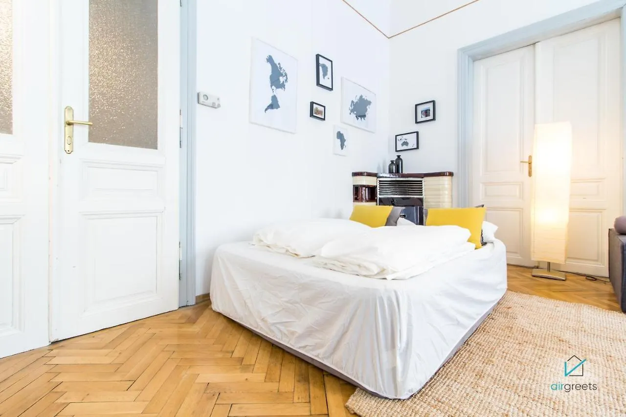 Spacious And Extraordinary Vienna Apartment