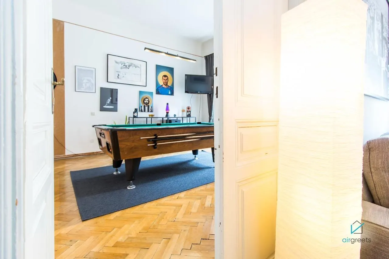 Spacious And Extraordinary Vienna Apartment 0*,
